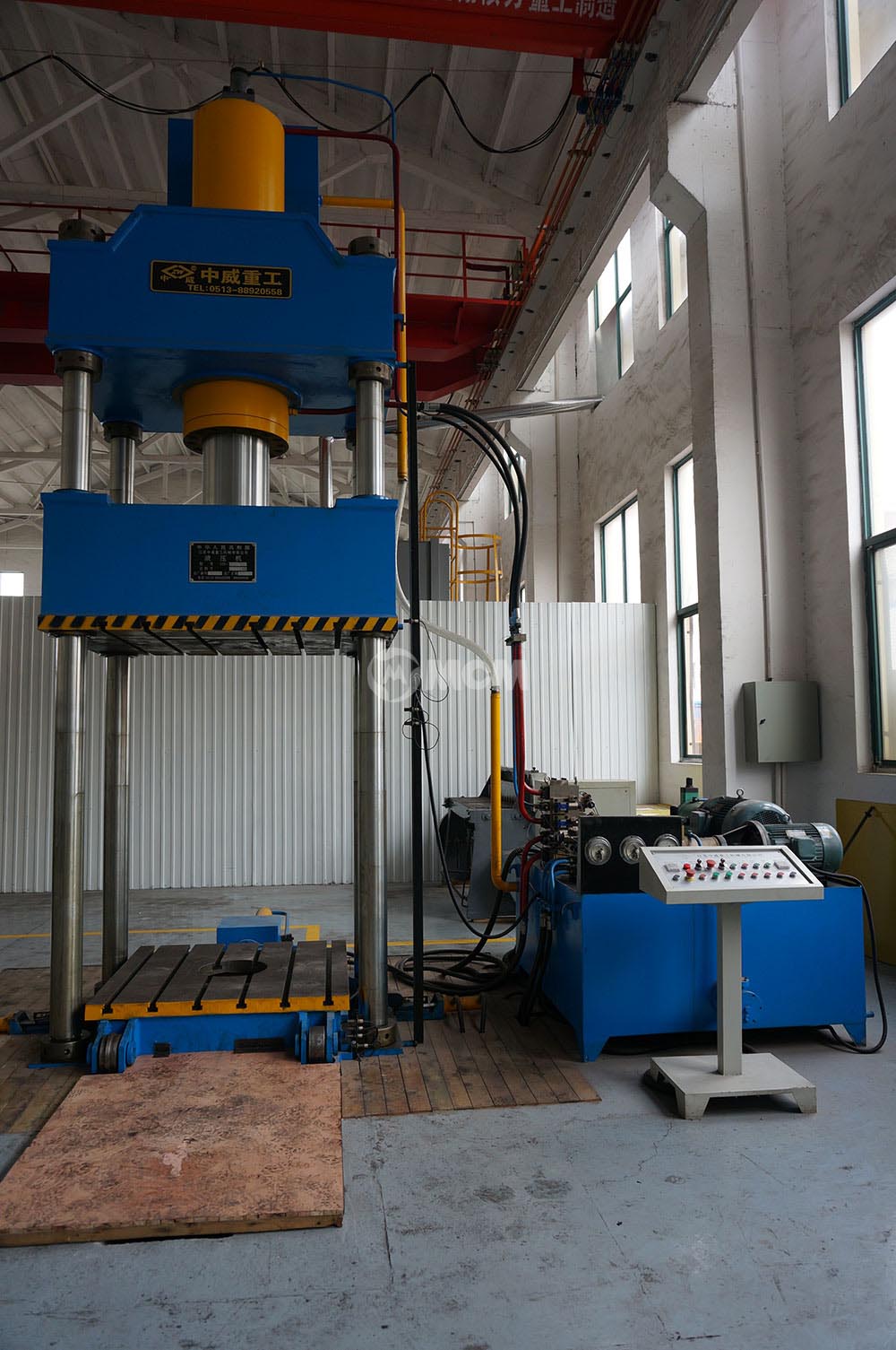 500T油壓機